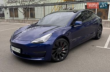 Tesla Model 3  2021