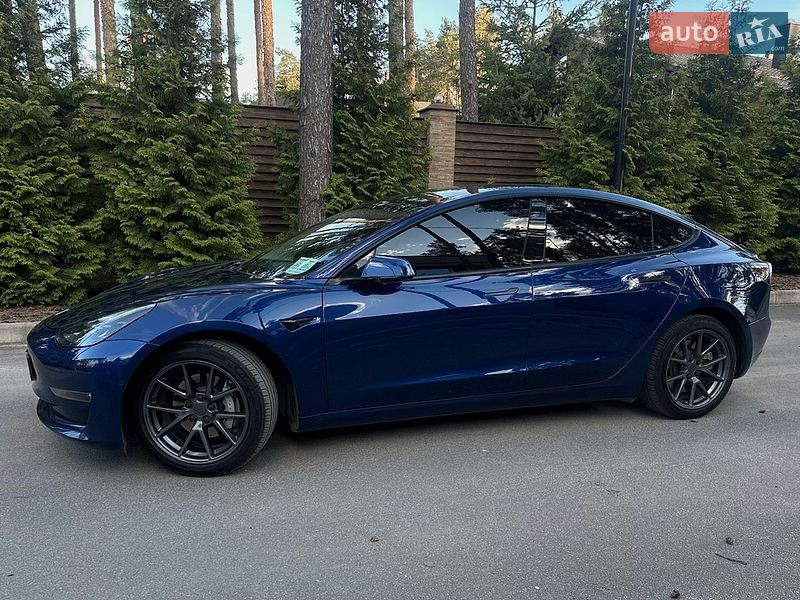 Седан Tesla Model 3 2021 в Киеве фото 2 Седан Tesla Model 3 2021 в Киеве