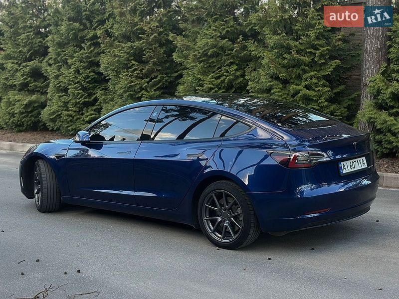 Седан Tesla Model 3 2021 в Киеве фото 3 Седан Tesla Model 3 2021 в Киеве