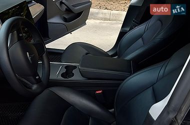 Седан Tesla Model 3 2021 в Киеве фото 10 Седан Tesla Model 3 2021 в Киеве