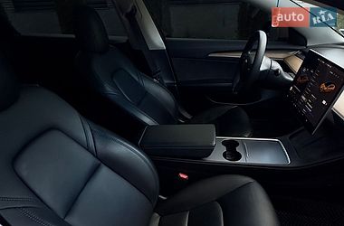Седан Tesla Model 3 2021 в Киеве фото 11 Седан Tesla Model 3 2021 в Киеве