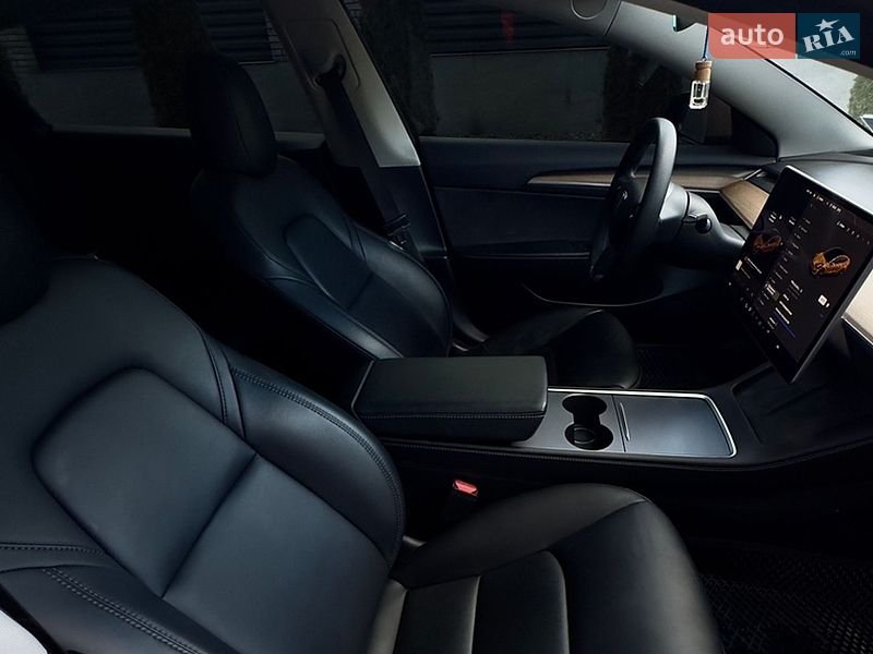 Седан Tesla Model 3 2021 в Киеве фото 11 Седан Tesla Model 3 2021 в Киеве