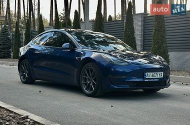 Седан Tesla Model 3 2021 в Киеве фото 7 Седан Tesla Model 3 2021 в Киеве