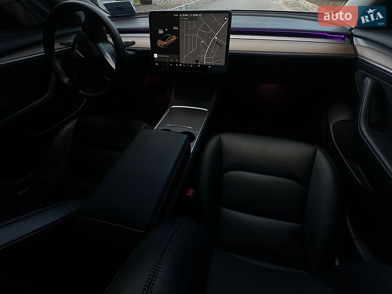 Седан Tesla Model 3 2021 в Киеве фото 15 Седан Tesla Model 3 2021 в Киеве