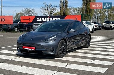 Tesla Model 3  2023