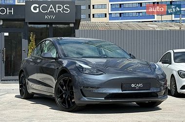Tesla Model 3  2021