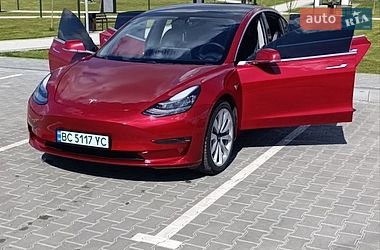 Tesla Model 3  2019