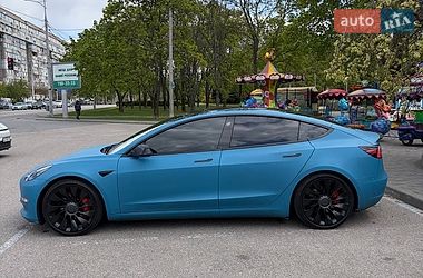 Tesla Model 3  2022