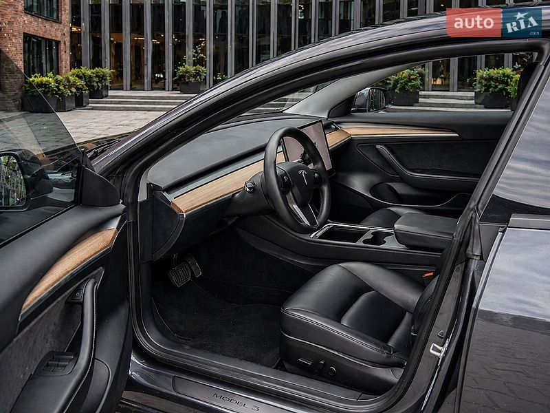 Седан Tesla Model 3 2023 в Черкасах фото 12 Седан Tesla Model 3 2023 в Черкасах
