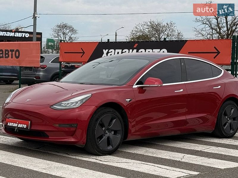 Седан Tesla Model 3 2018 в Одессе фото Седан Tesla Model 3 2018 в Одессе