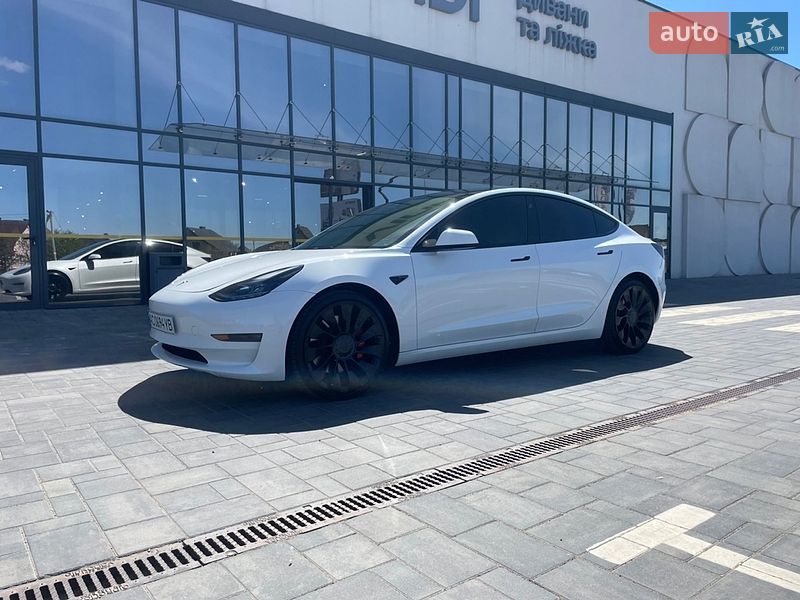 Tesla Model 3 2023