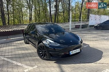 Tesla Model 3  2022