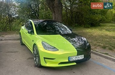 Tesla Model 3  2019