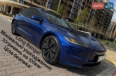 Tesla Model 3  2025