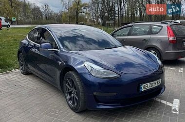 Tesla Model 3  2018