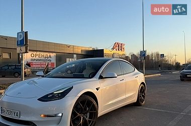 Tesla Model 3  2023