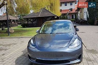 Tesla Model 3  2023