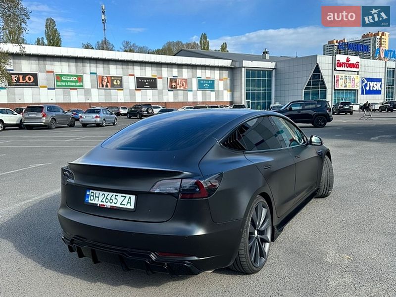 Седан Tesla Model 3 2019 в Одессе