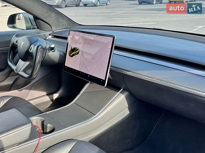 Седан Tesla Model 3 2019 в Одессе