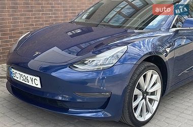 Tesla Model 3  2019