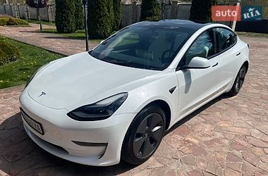 Tesla Model 3  2023