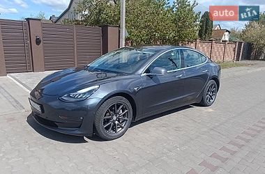 Tesla Model 3  2018