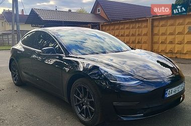 Tesla Model 3  2018