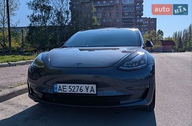 Tesla Model 3  2018