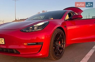 Tesla Model 3  2022