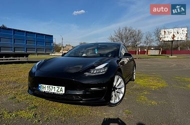 Tesla Model 3  2018