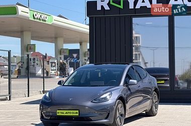 Tesla Model 3  2023