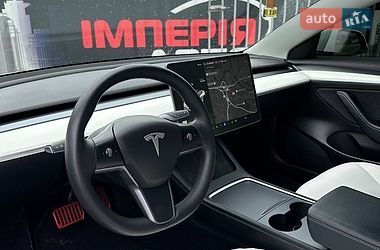 Седан Tesla Model 3 2021 в Чернігові