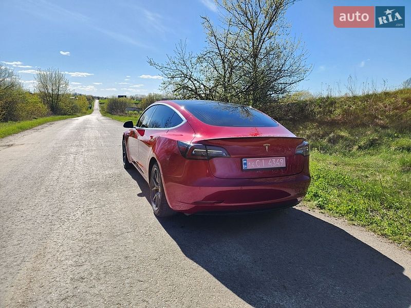 Седан Tesla Model 3 2018 в Тернополі фото 16 Седан Tesla Model 3 2018 в Тернополі