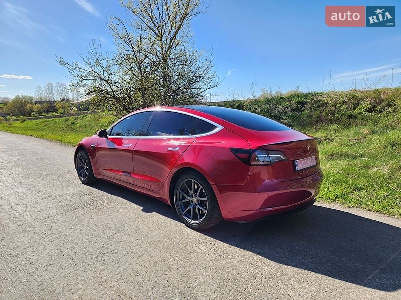 Седан Tesla Model 3 2018 в Тернополі фото 17 Седан Tesla Model 3 2018 в Тернополі