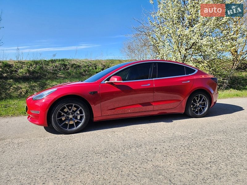 Седан Tesla Model 3 2018 в Тернополі фото 20 Седан Tesla Model 3 2018 в Тернополі