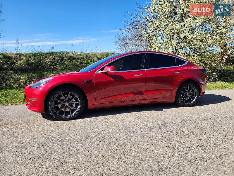 Седан Tesla Model 3 2018 в Тернополі фото 21 Седан Tesla Model 3 2018 в Тернополі
