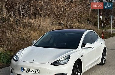 Tesla Model 3  2018