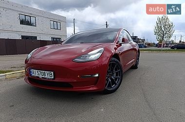 Tesla Model 3  2018