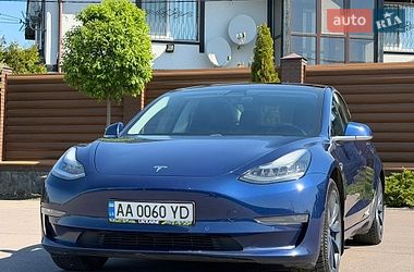 Tesla Model 3  2017