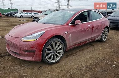 Tesla Model 3  2020