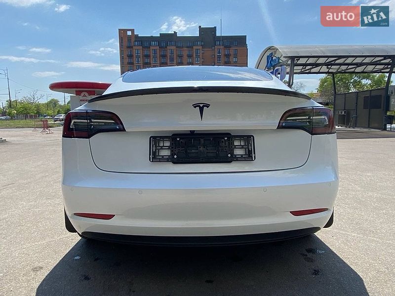 Седан Tesla Model 3 2021 в Дніпрі фото 5 Седан Tesla Model 3 2021 в Дніпрі
