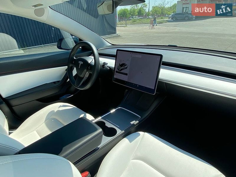 Седан Tesla Model 3 2021 в Дніпрі фото 10 Седан Tesla Model 3 2021 в Дніпрі