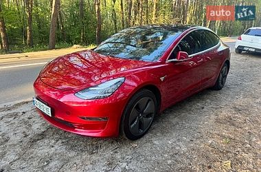 Tesla Model 3  2020