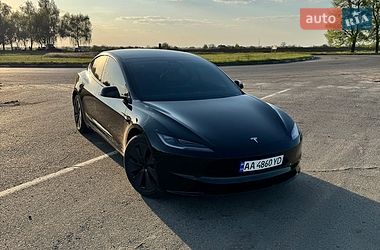 Tesla Model 3  2024