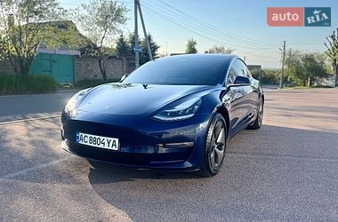 Tesla Model 3  2018