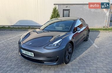 Tesla Model 3  2023