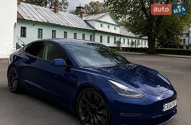 Tesla Model 3  2021
