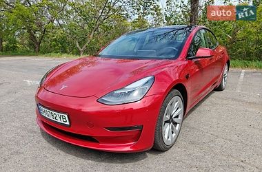 Tesla Model 3  2022