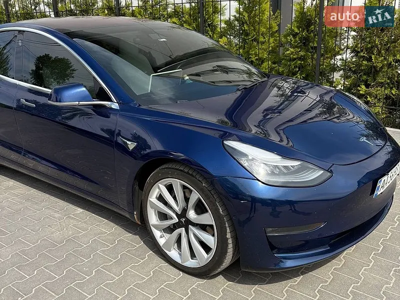Tesla Model 3 2018