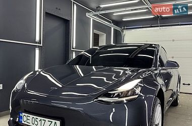 Tesla Model 3  2019